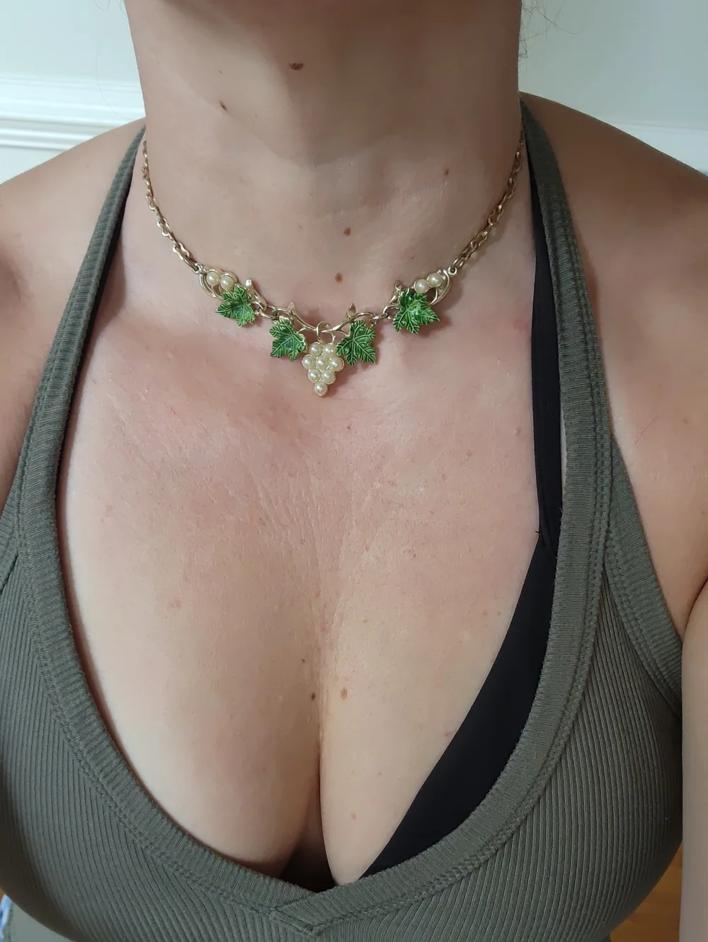 VTG Pearl Grape Cluster Necklace with Green Enamel Leaves